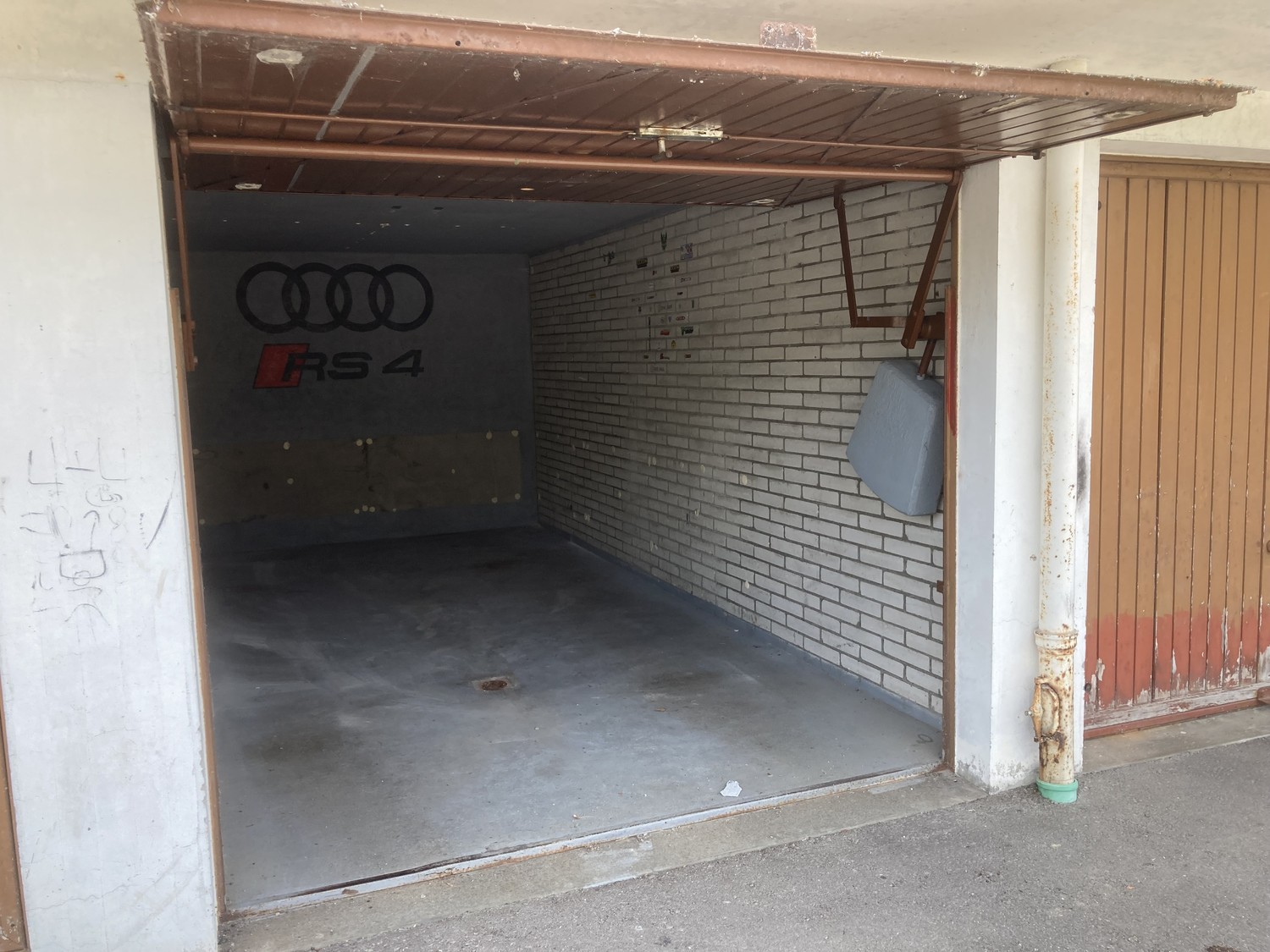 Open slot, Foto 1 von 4