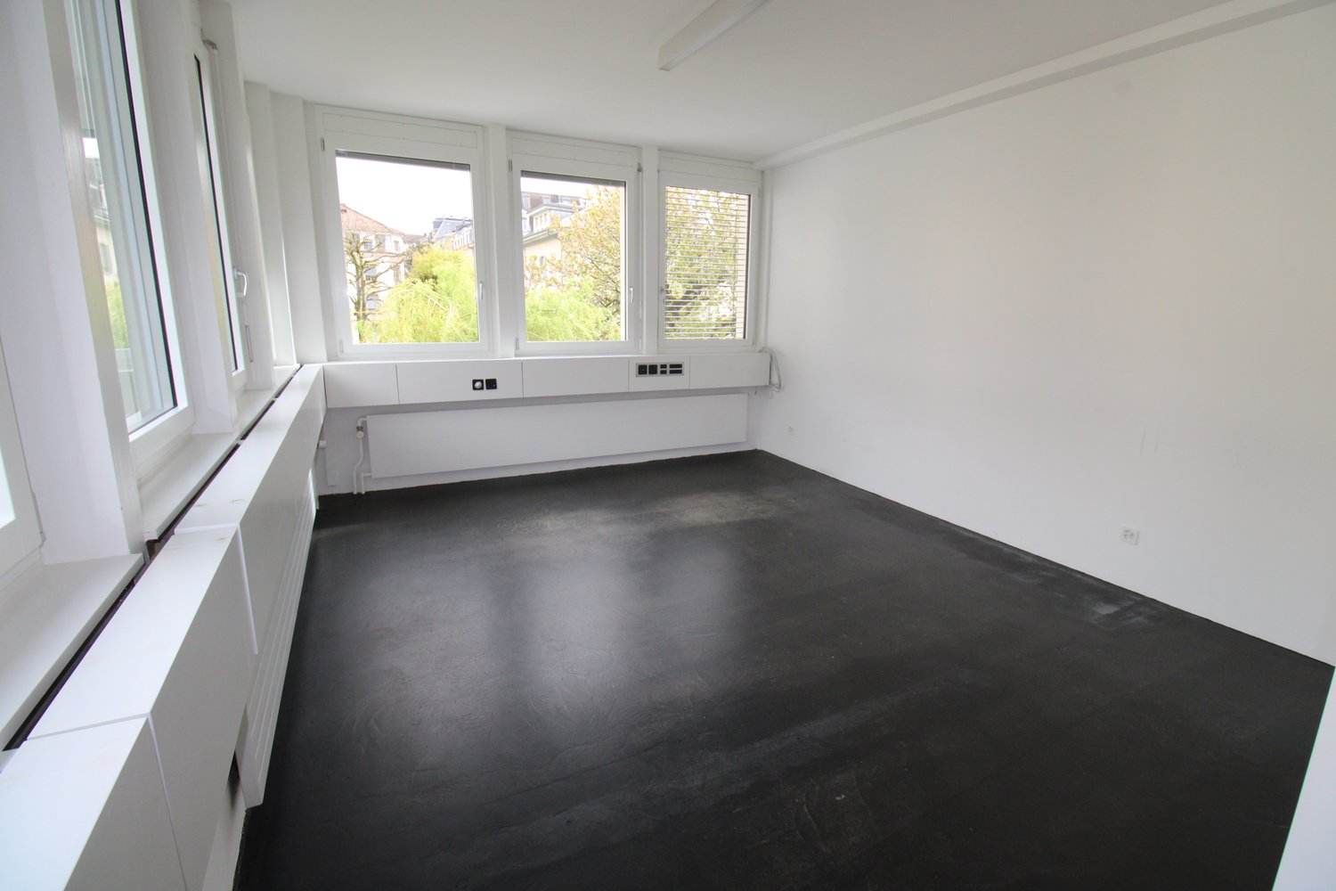 Office, Foto 5 von 6