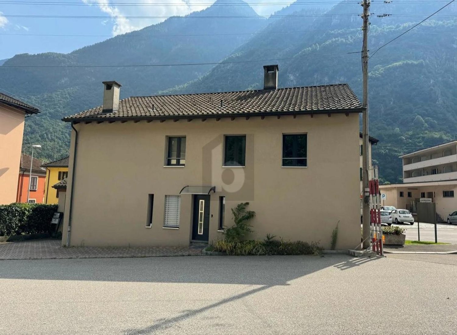 7 rooms duplex house