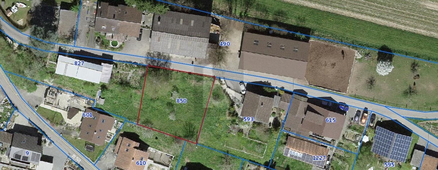 850m² building land