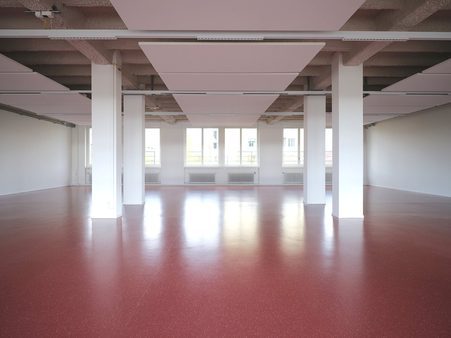 1420m² commercial