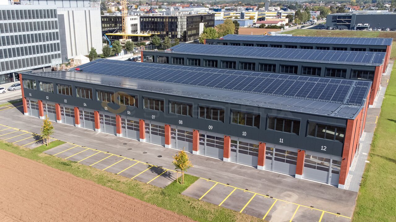 230m² commercial