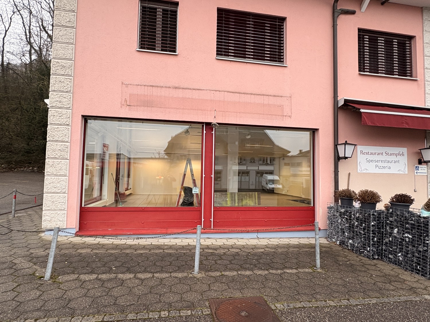 193m² shop, Foto 1 von 10