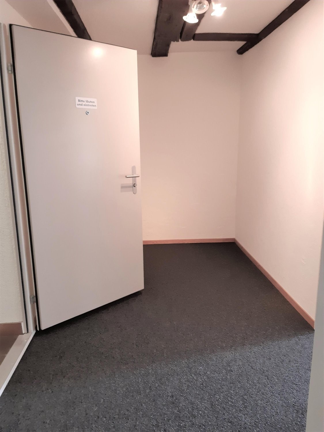 31m² office