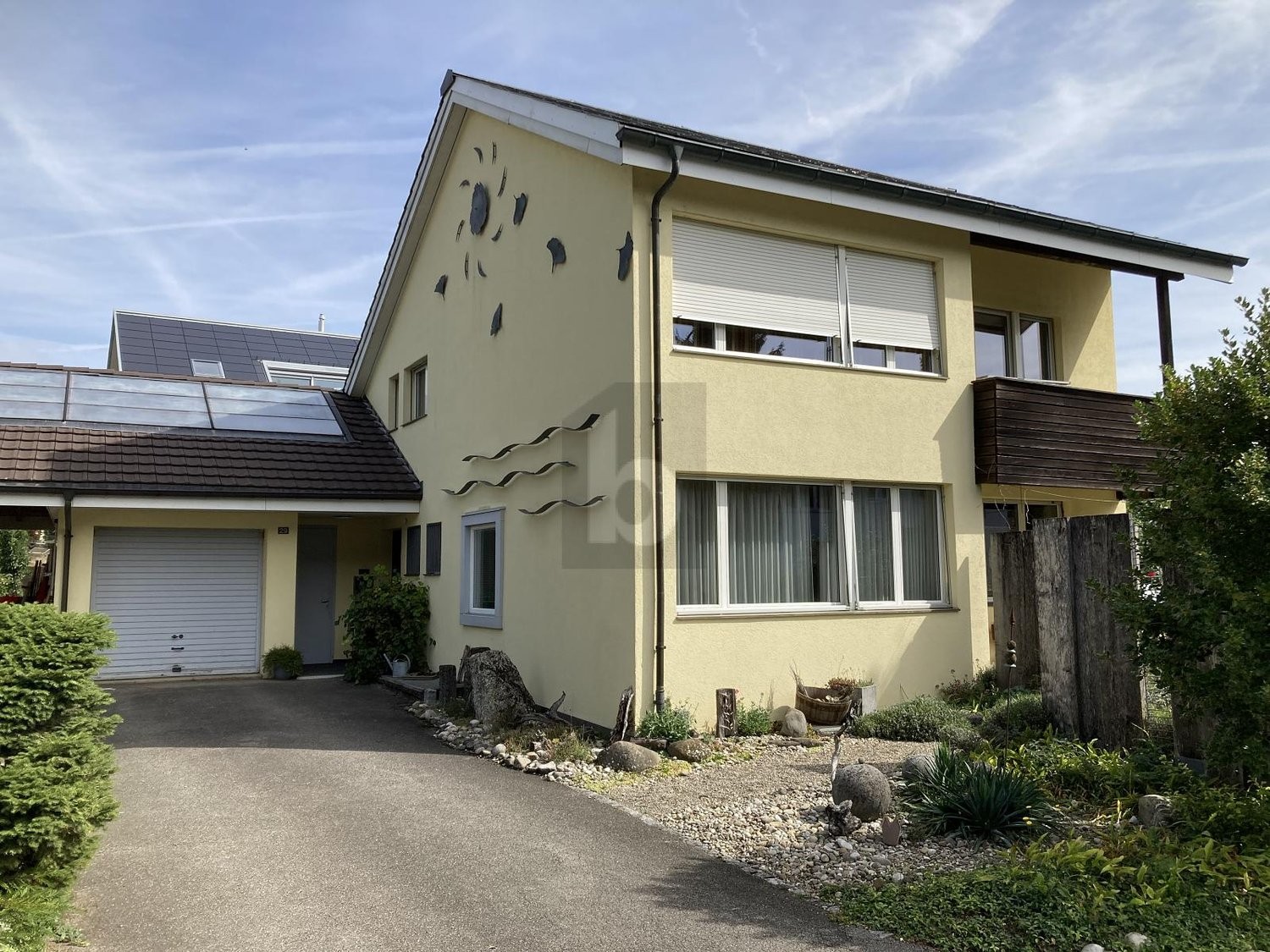 9 rooms single house