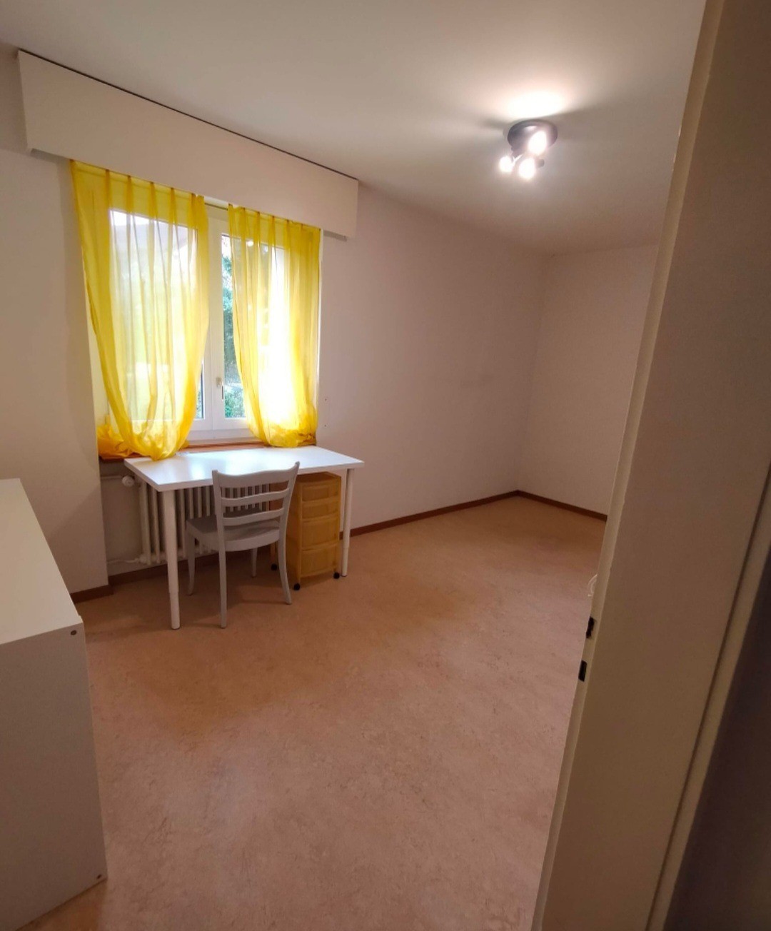 Room in a shared flat, Foto 1 von 6
