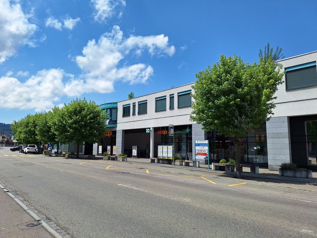 129m² office