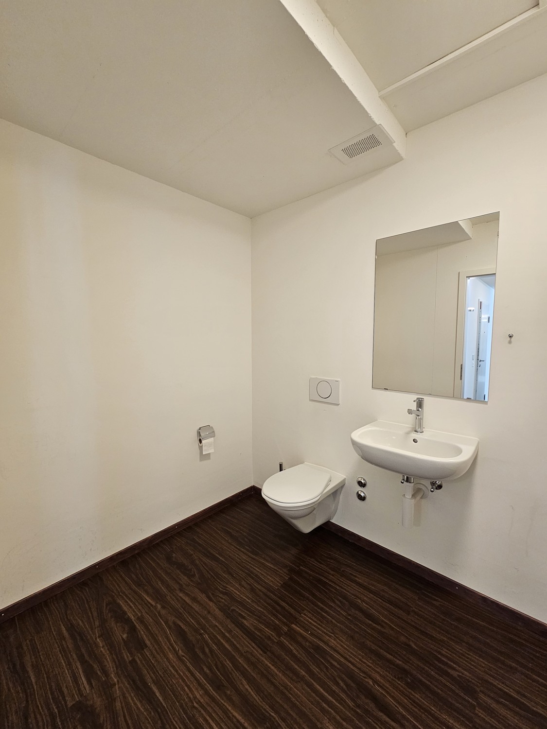 65m² commerciale