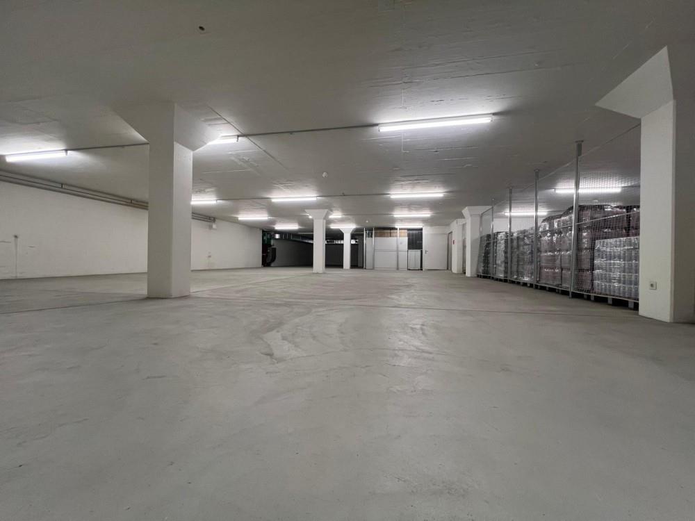 400m² di deposito