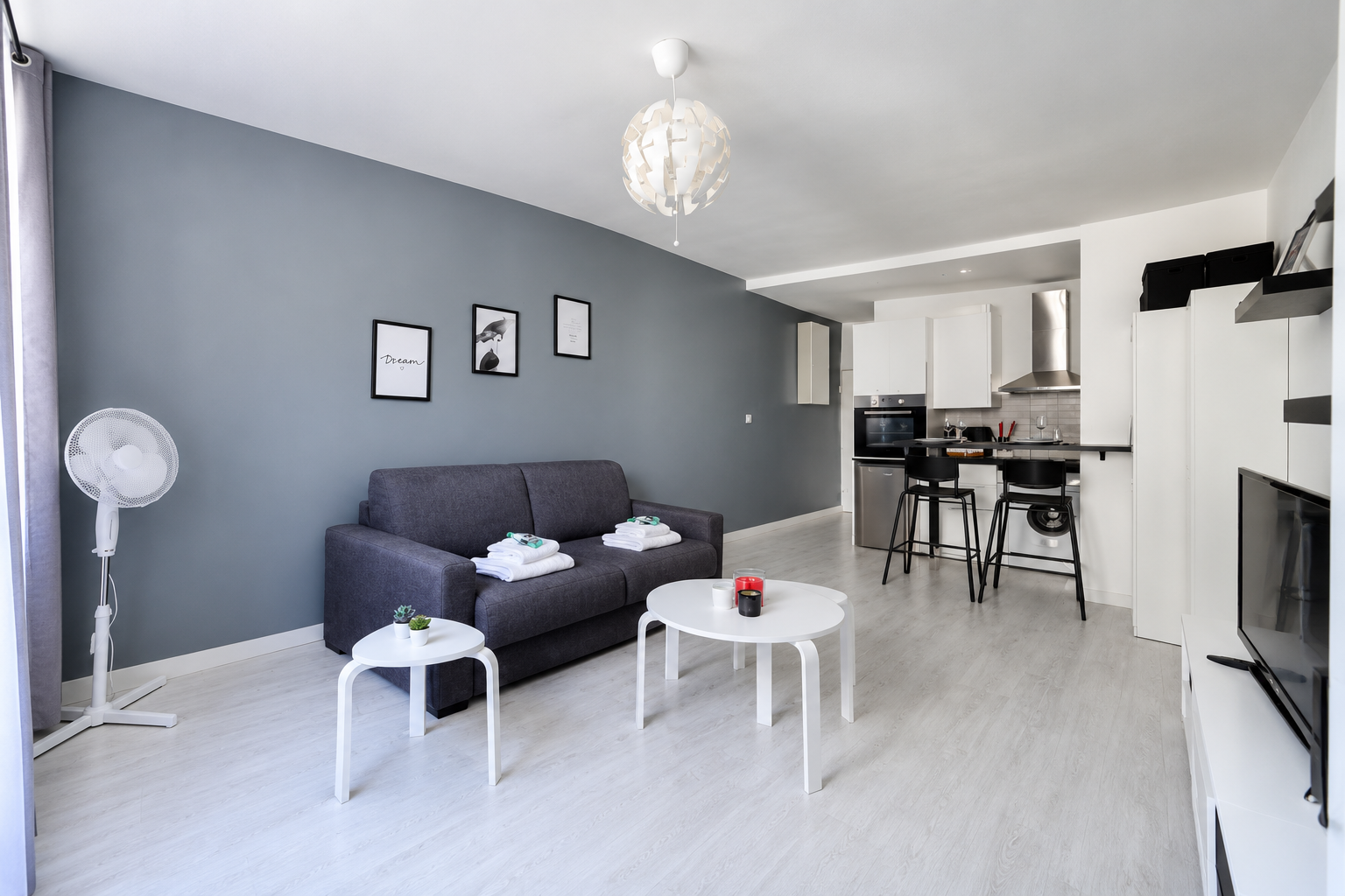 1-Zimmer-Studio im 2. Stock, kürzlich renoviert, Stadtzentrum von Lausanne