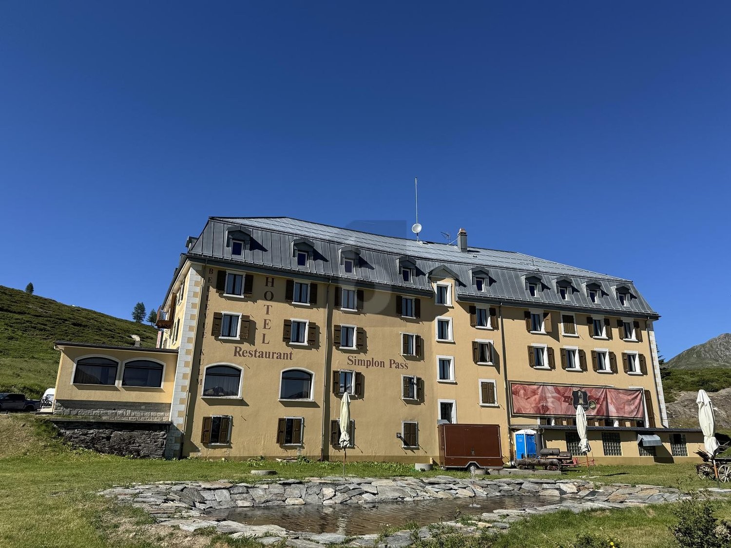 3510m² Hotel