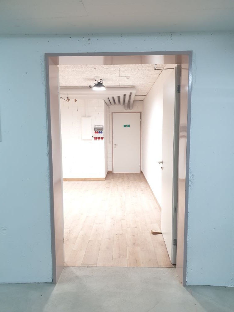 24m² commercial