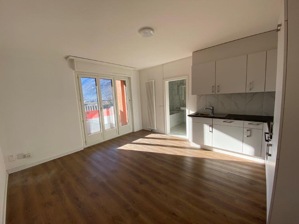 2 rooms apartment, photo 3 of 6