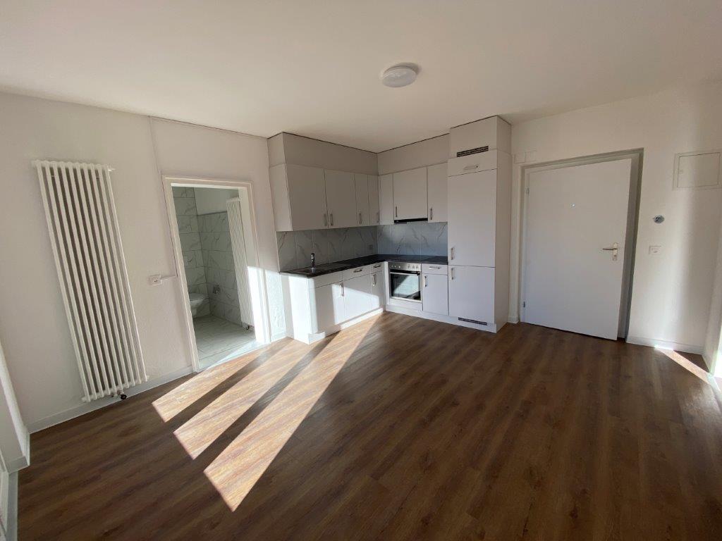2 rooms apartment, photo 2 of 6