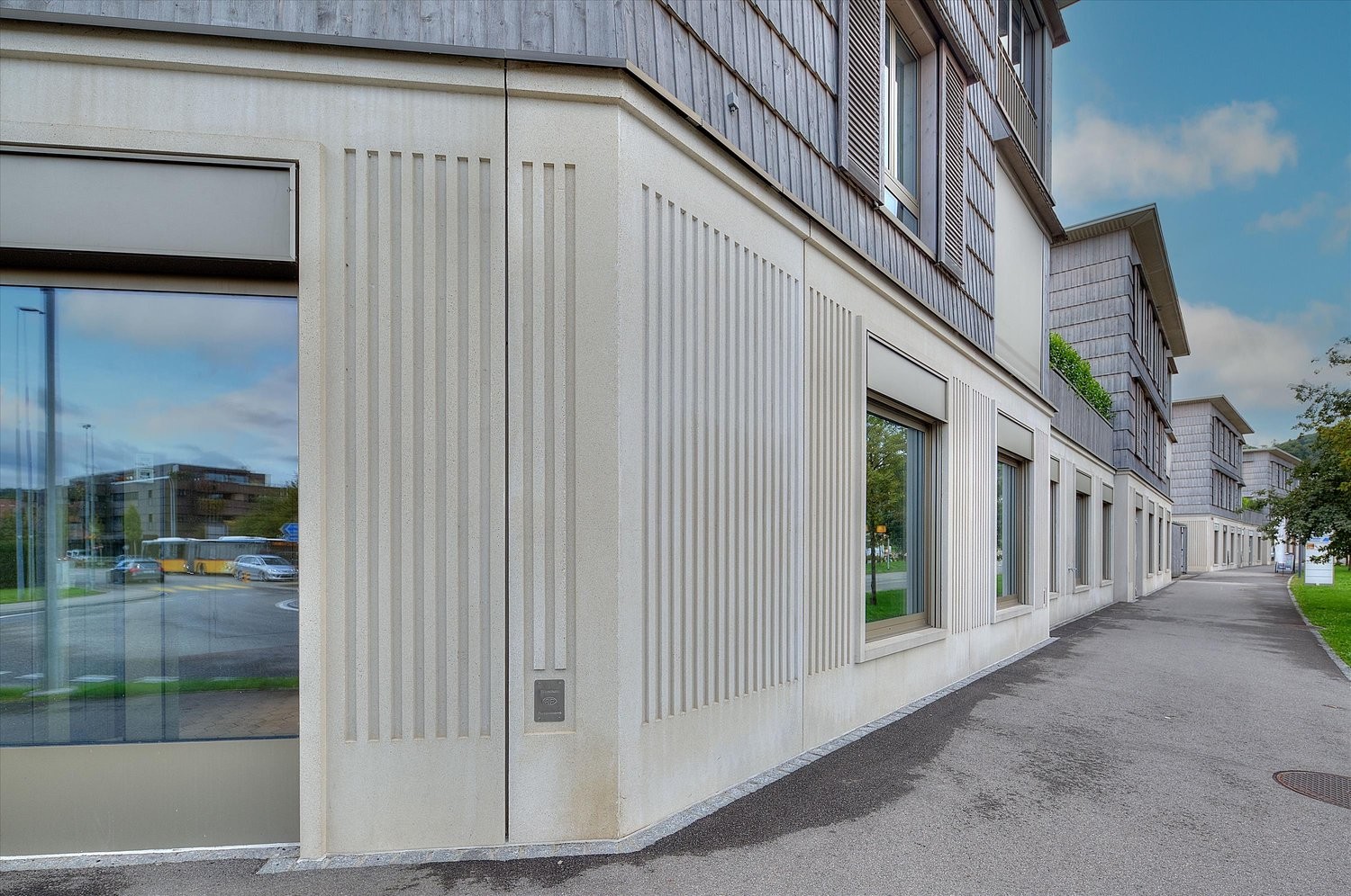 242m² commercial, Foto 1 von 7