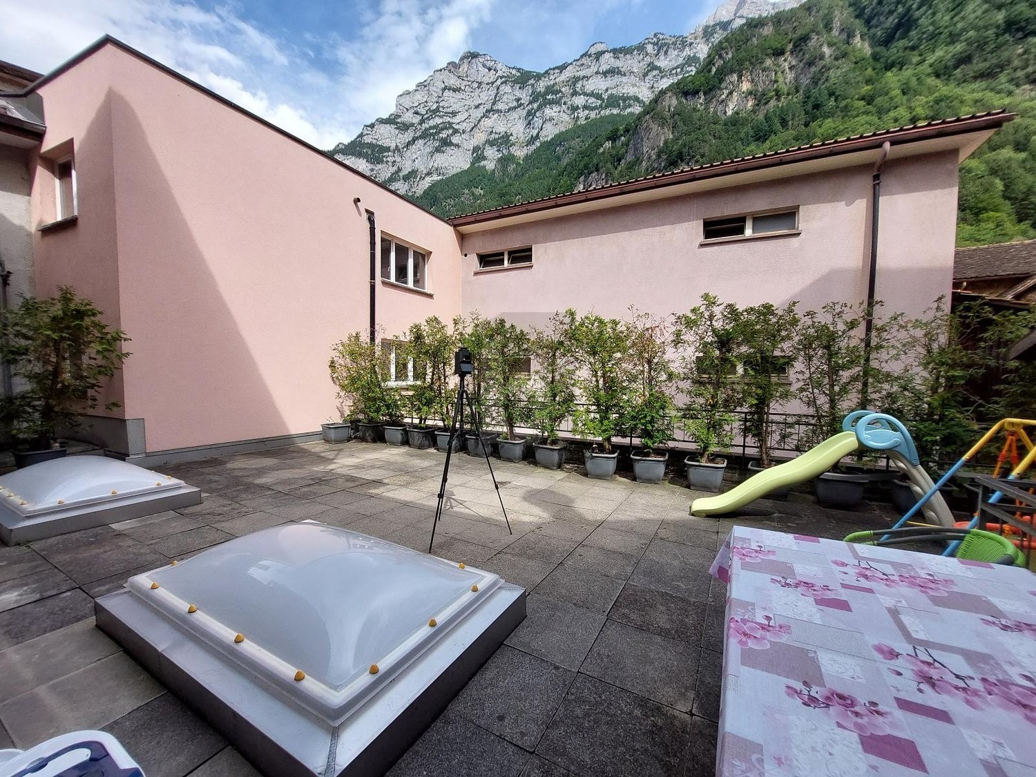 15 rooms multi family house