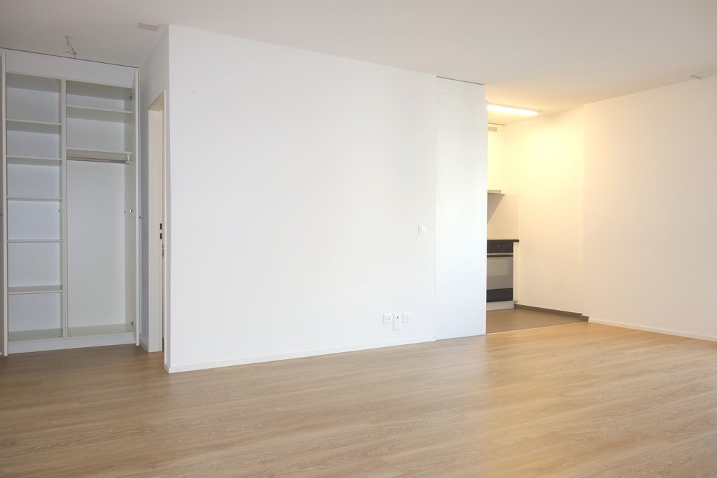 1 room apartment, Foto 2 von 6