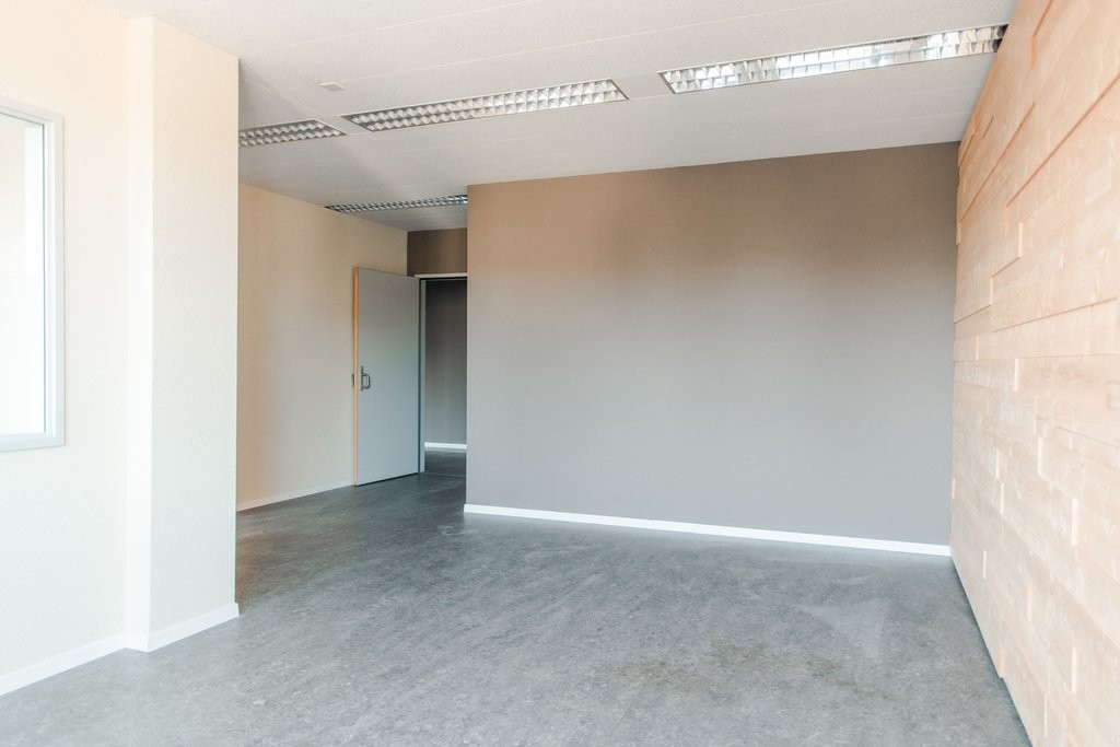 127m² office