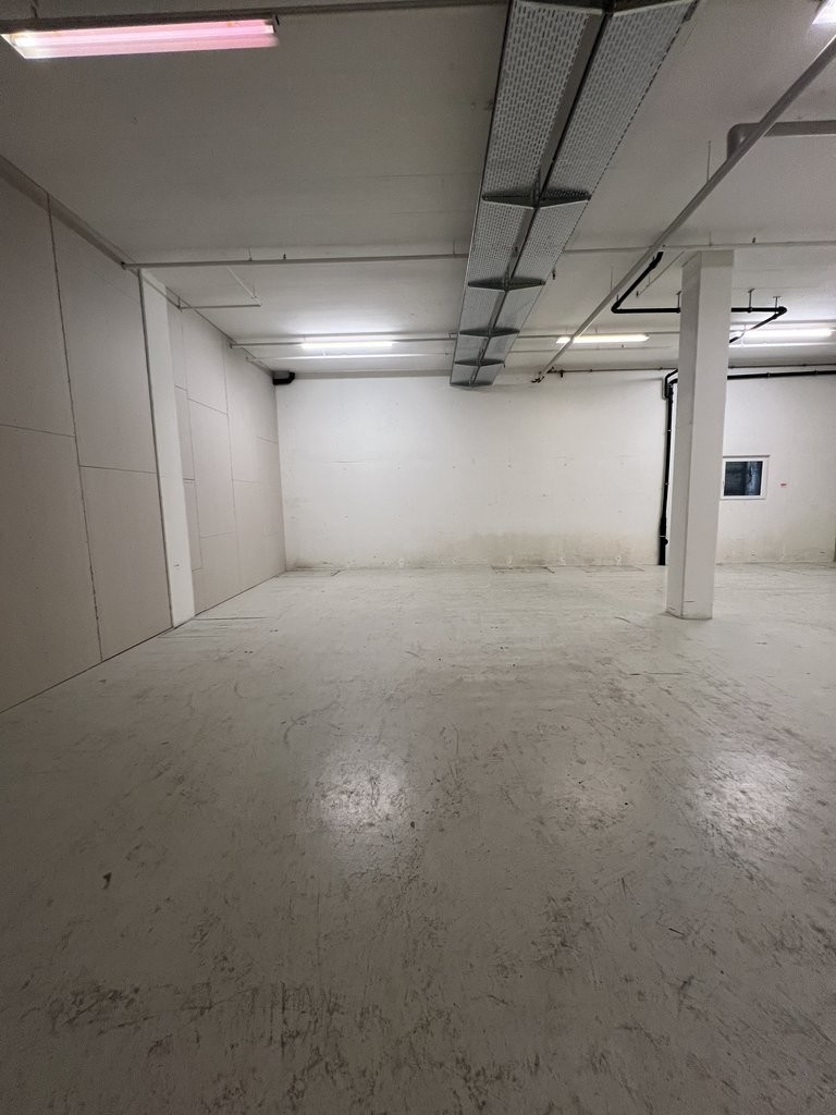 746m² storage room, Foto 2 von 4
