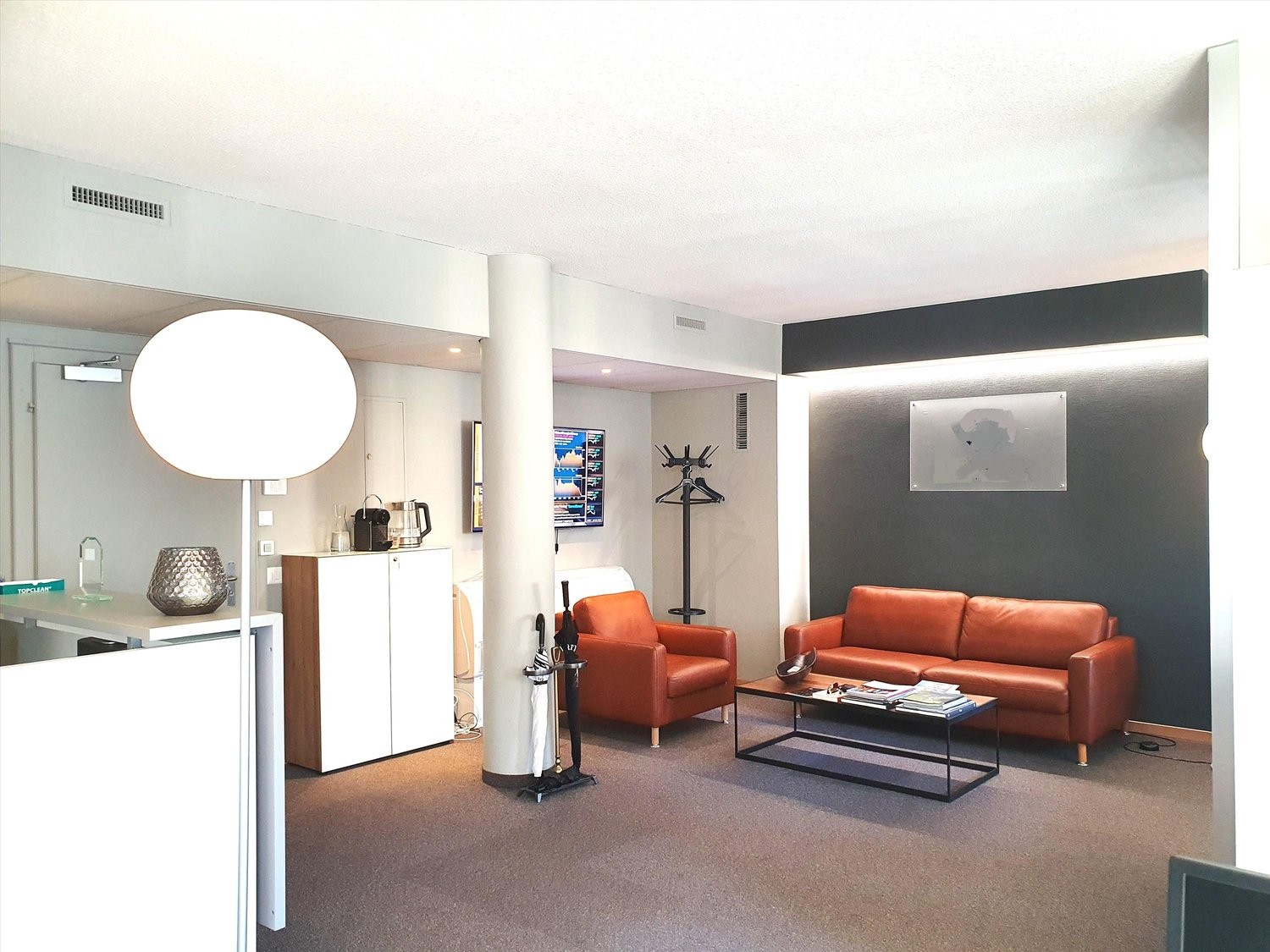 97m² office, photo 1 of 6