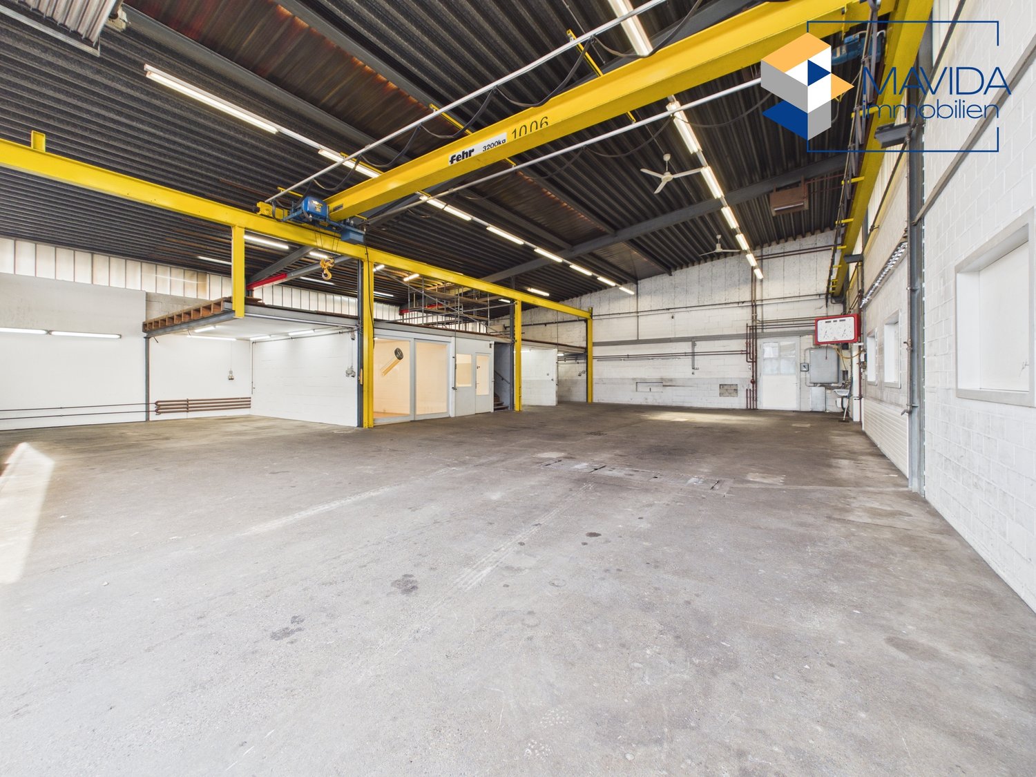 287m² workshop, Foto 1 von 10