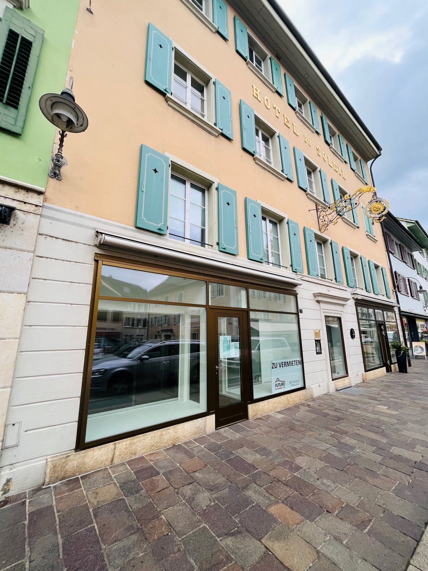 170m² commercial