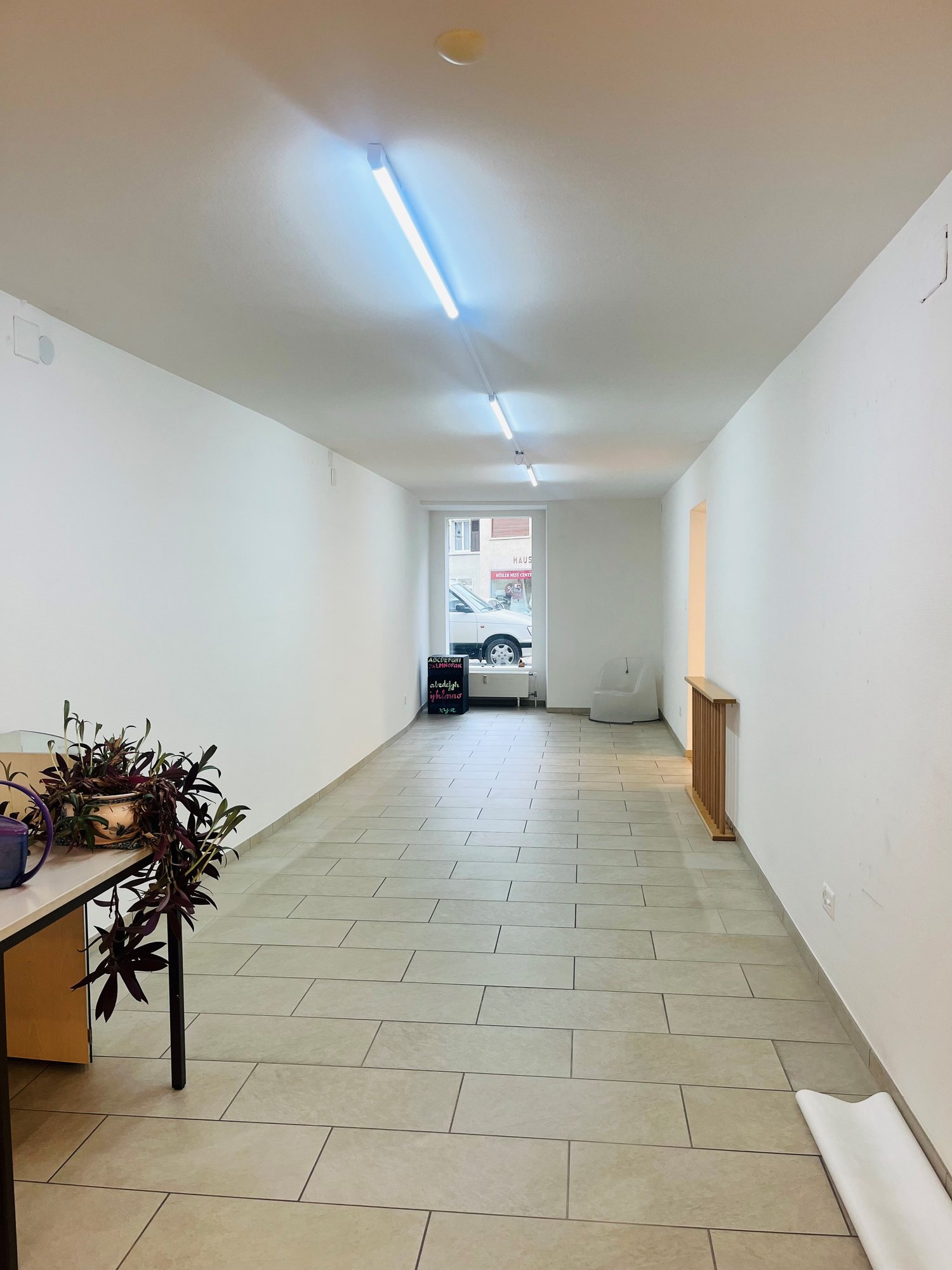 170m² commercial