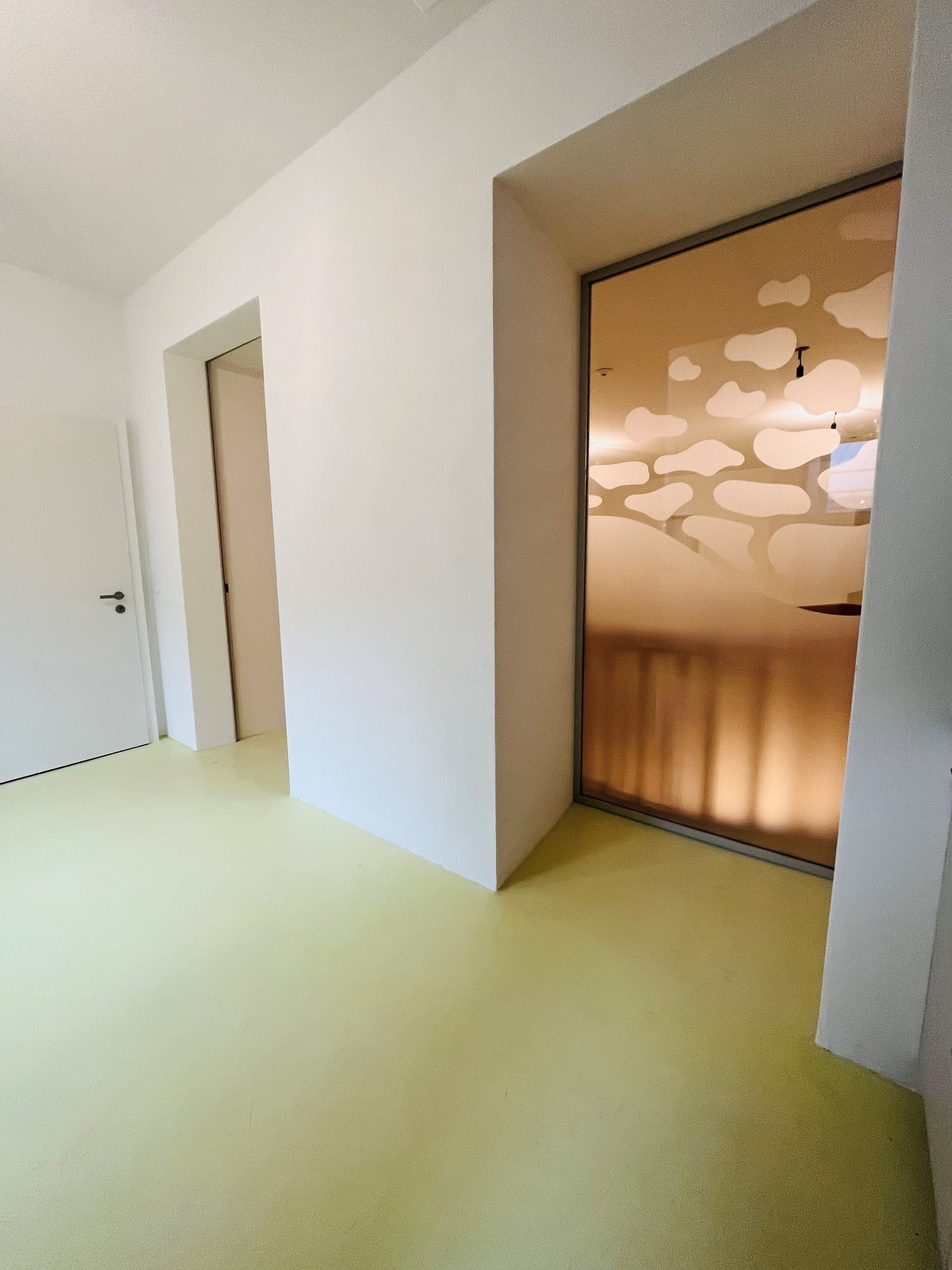 170m² commercial