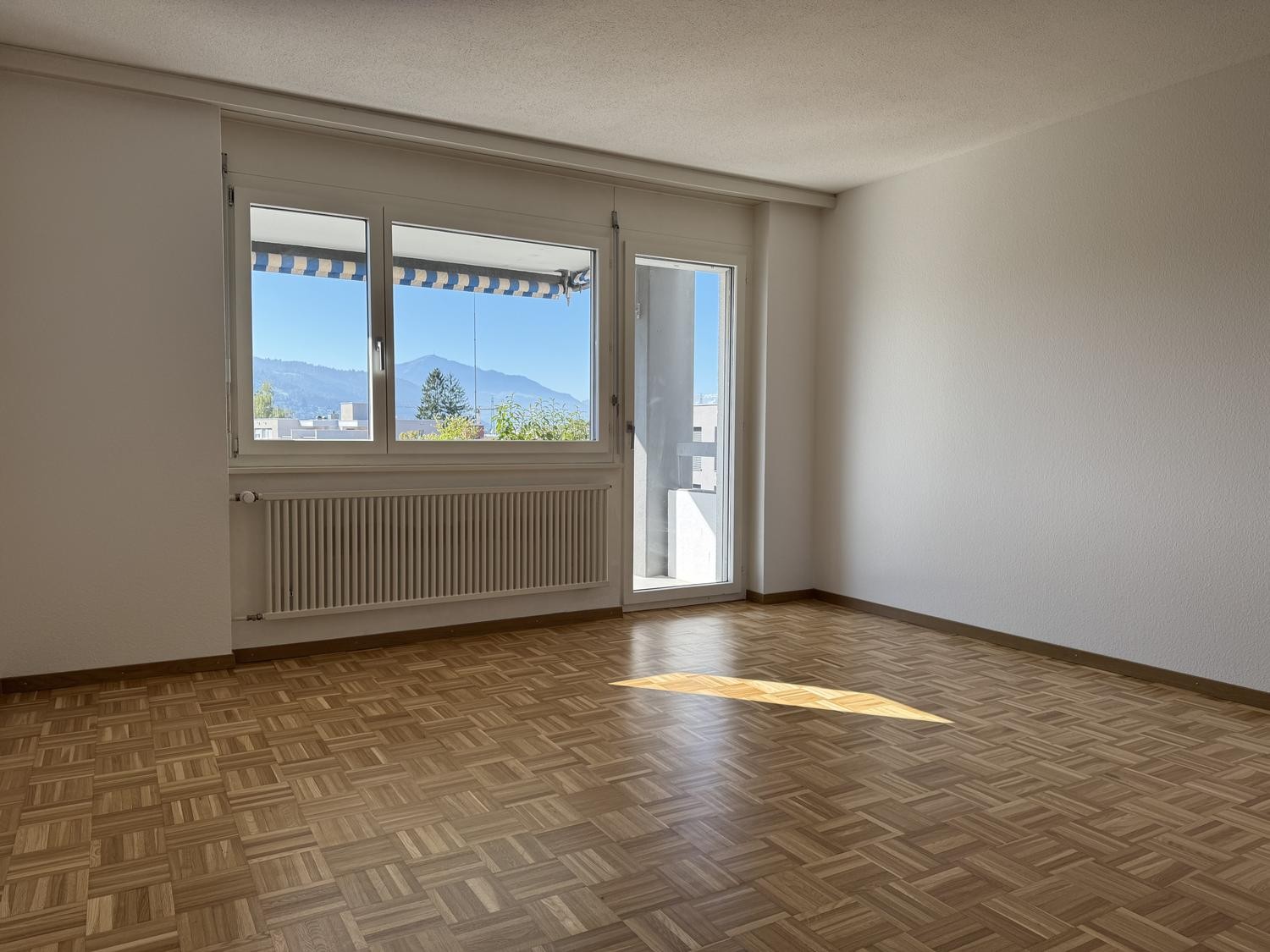 4 ½ rooms apartment, Foto 1 von 9