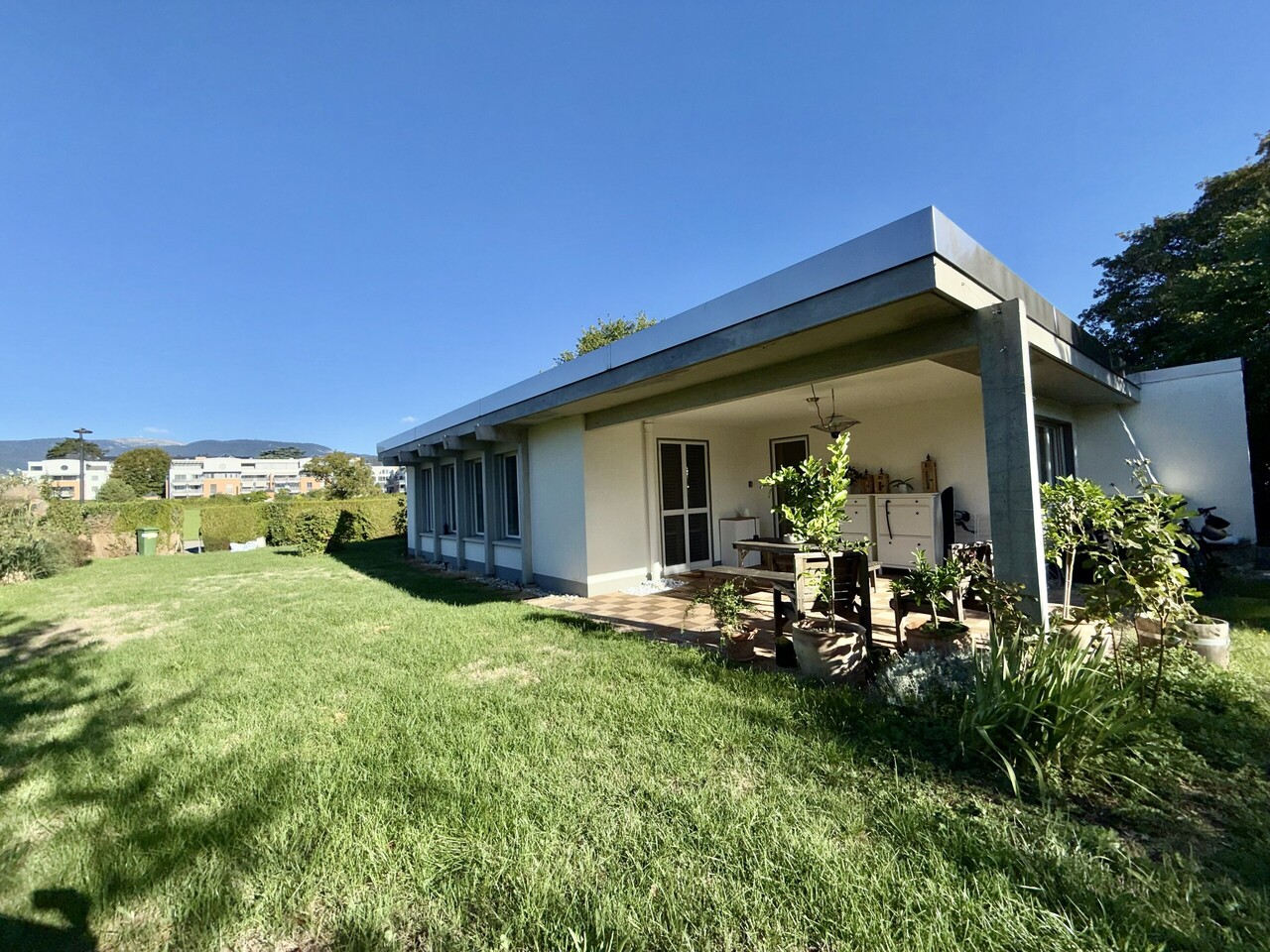 8-Zimmer-Villa, Foto 2 von 10