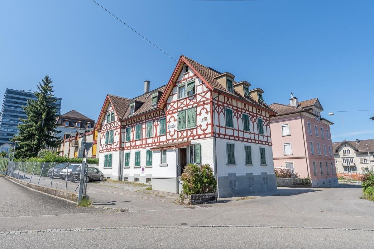 Casa multifamiliare
