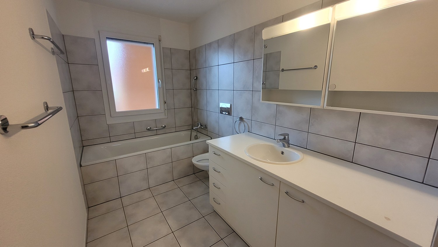 Room in a shared flat, Foto 1 von 6