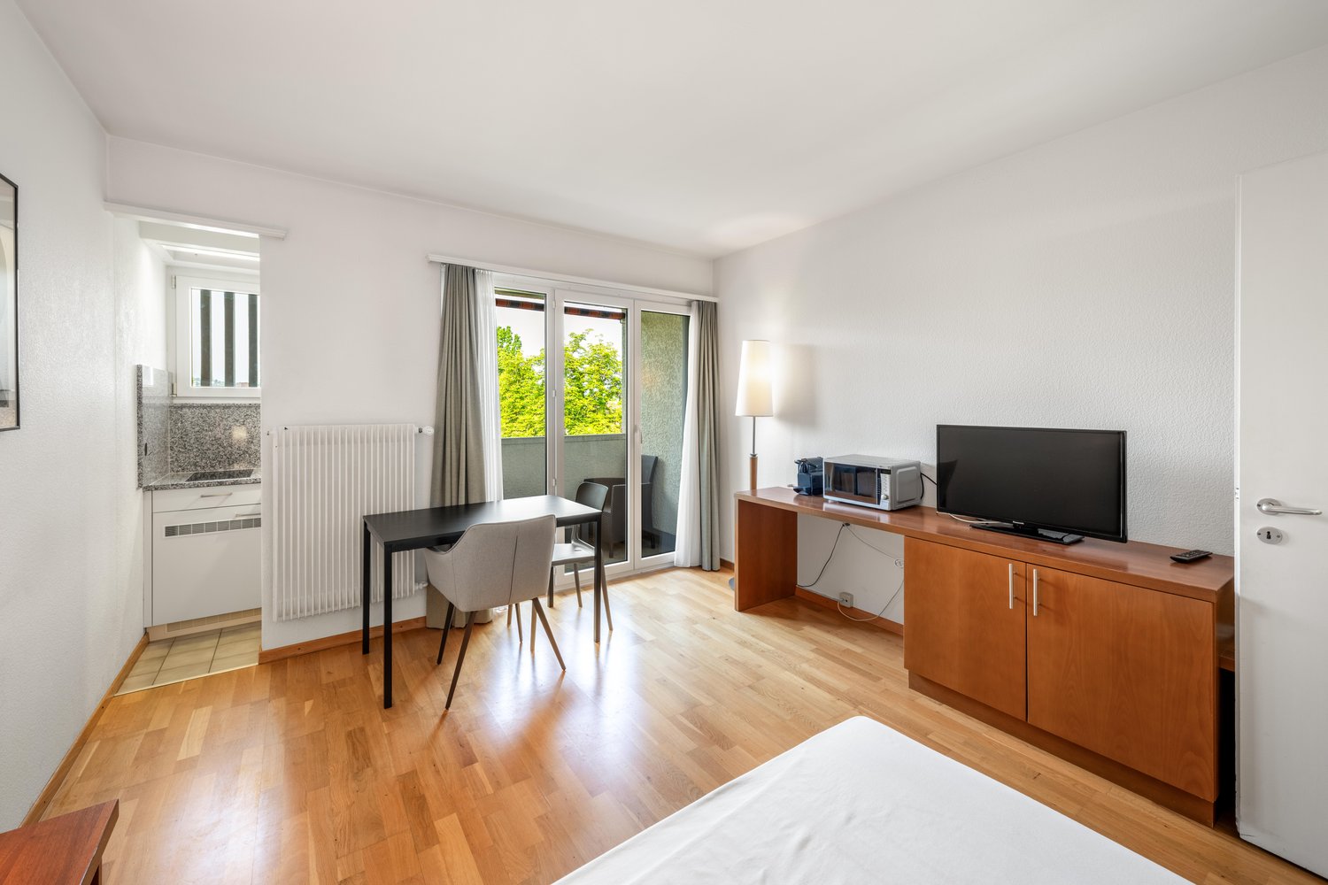 1 room apartment, Foto 3 von 4