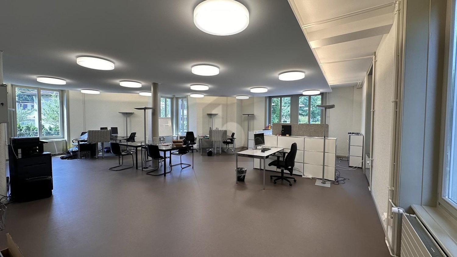 160m² office