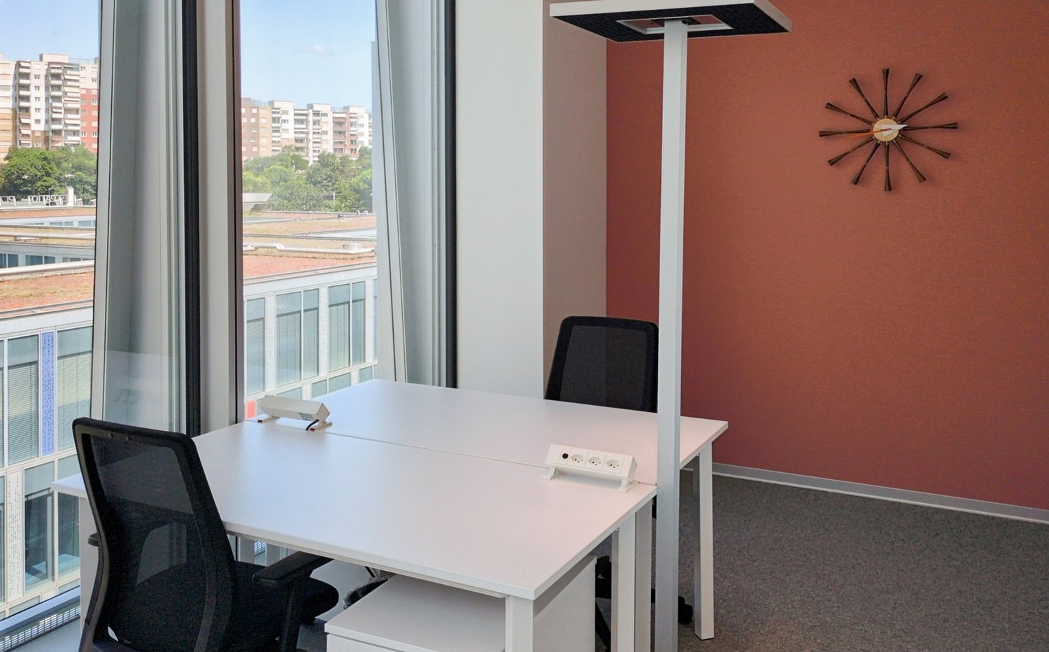 Office, Foto 2 von 10