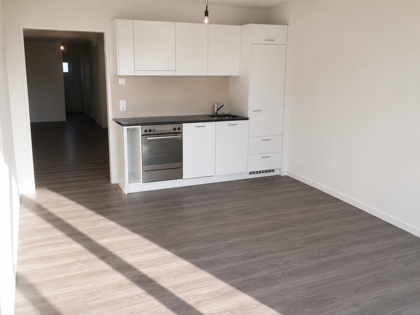Bureau de 108m², photo 1 sur 8