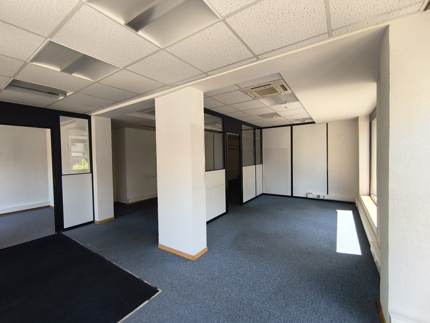Office, Foto 5 von 10