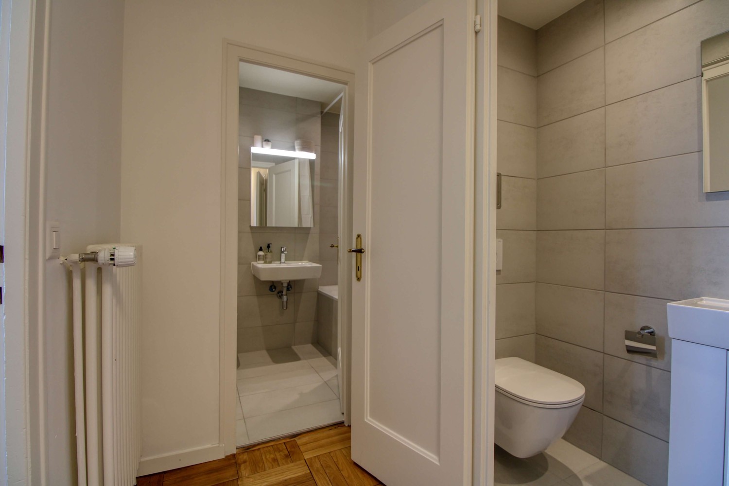 1 room single room