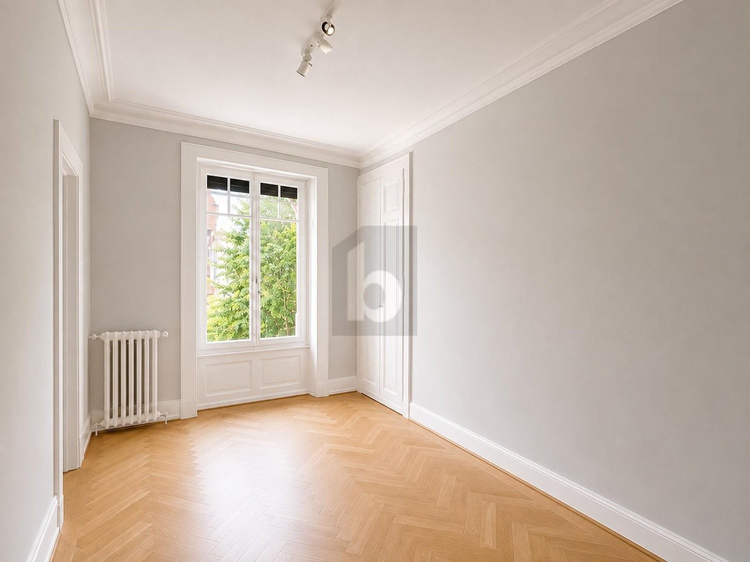 8-Zimmer-Wohnung, Foto 4 von 4