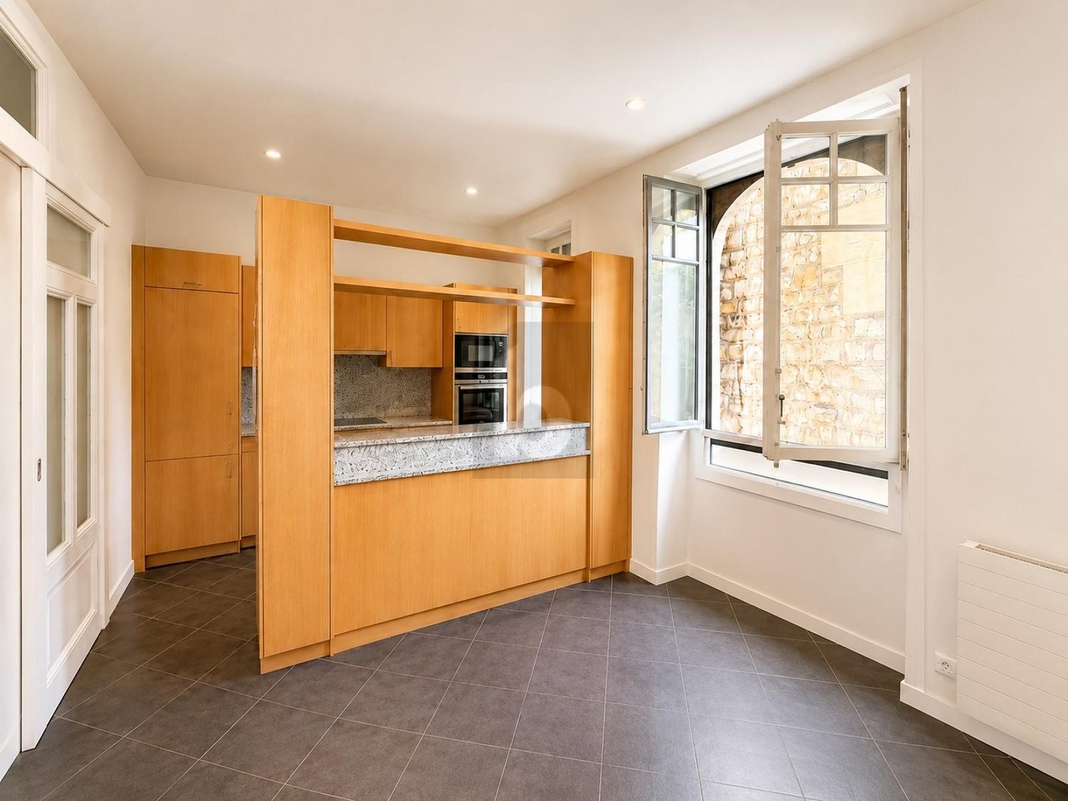 8-Zimmer-Wohnung, Foto 3 von 4