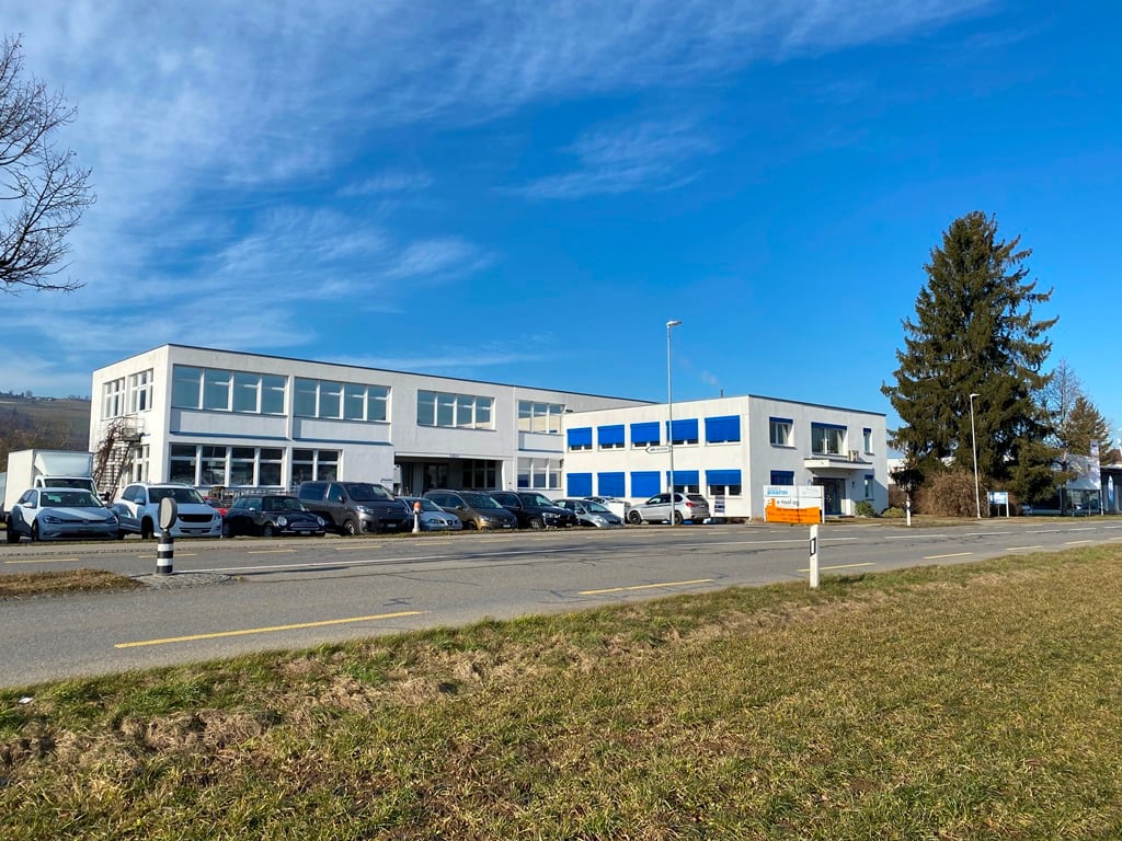 160m² commercial