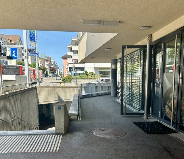 106m² shop, Foto 1 von 10