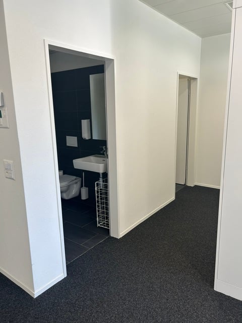 106m² shop, Foto 10 von 10