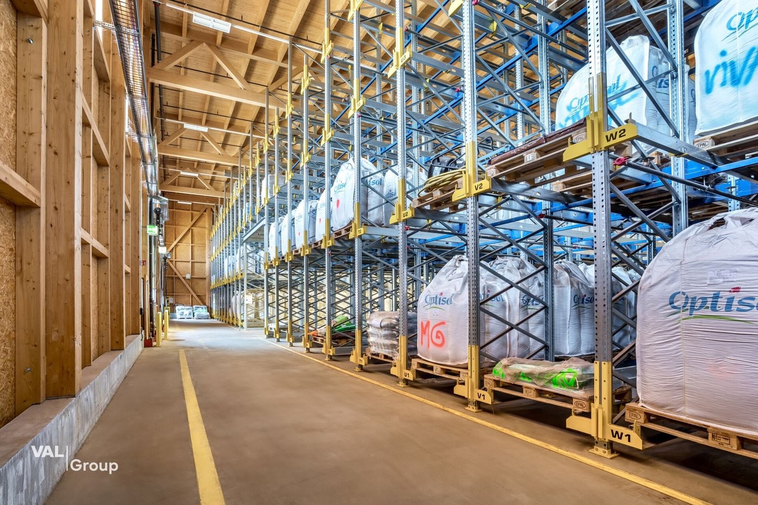 2971m² industrial object