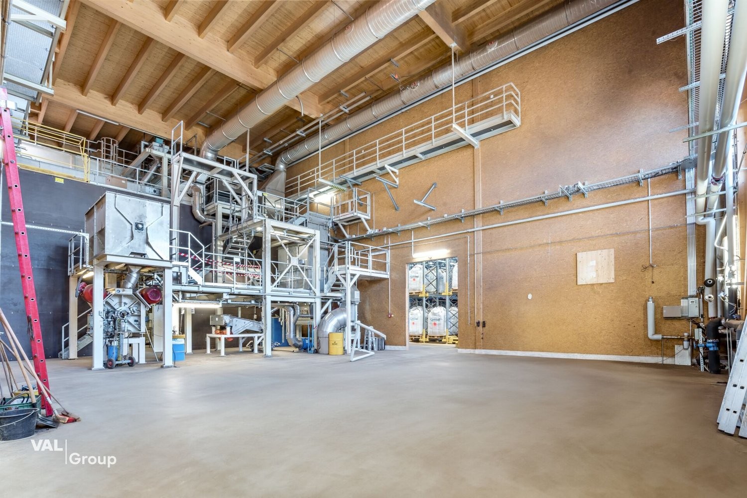 2971m² industrial object