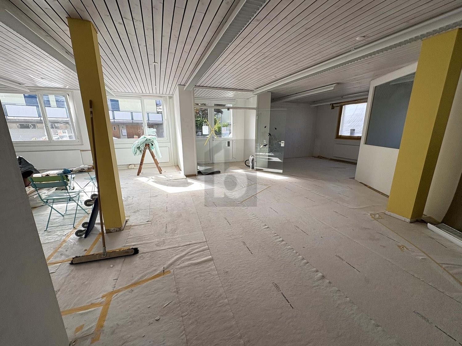160m² shop, Foto 4 von 4