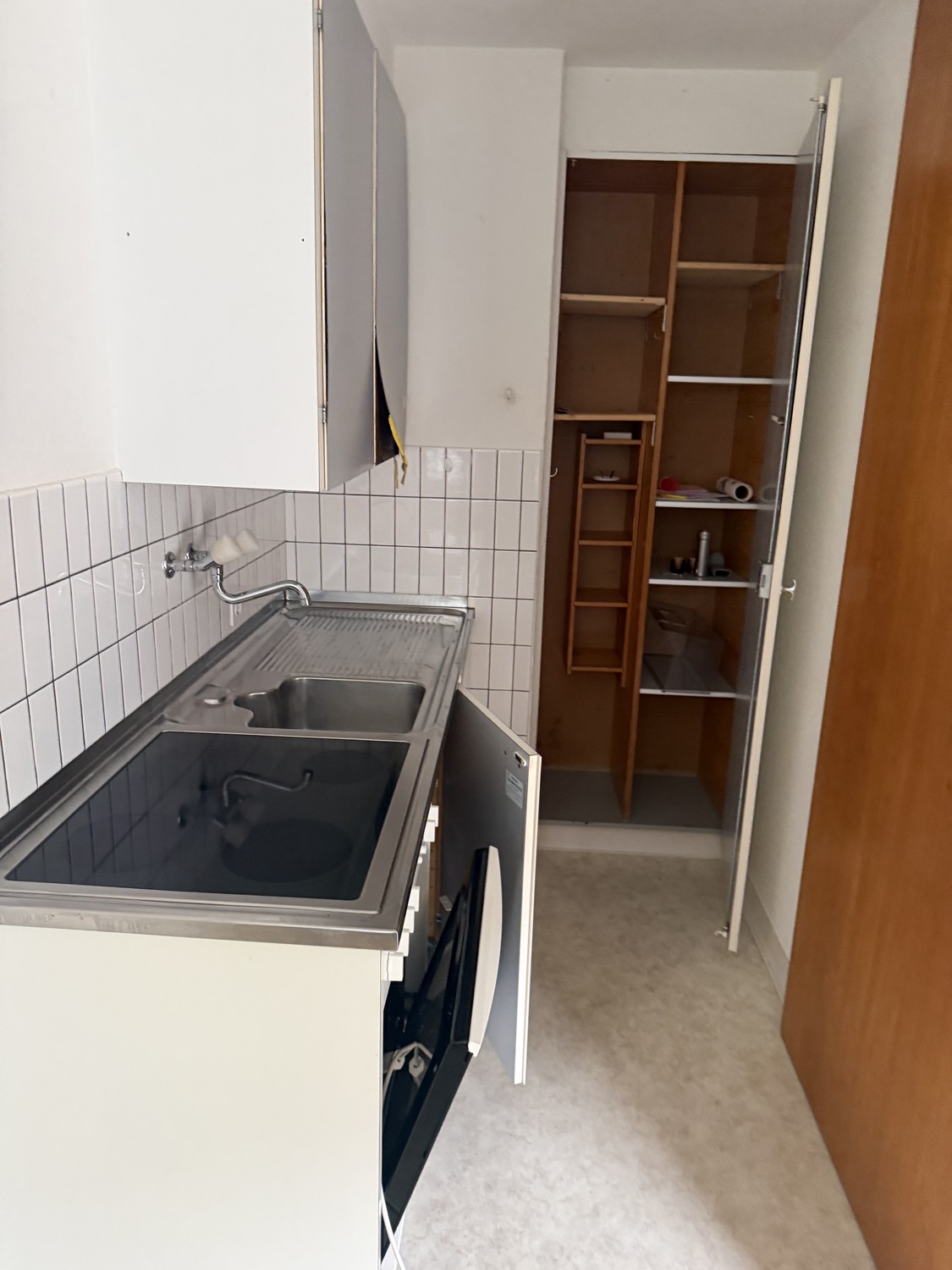 1 room apartment, Foto 3 von 7