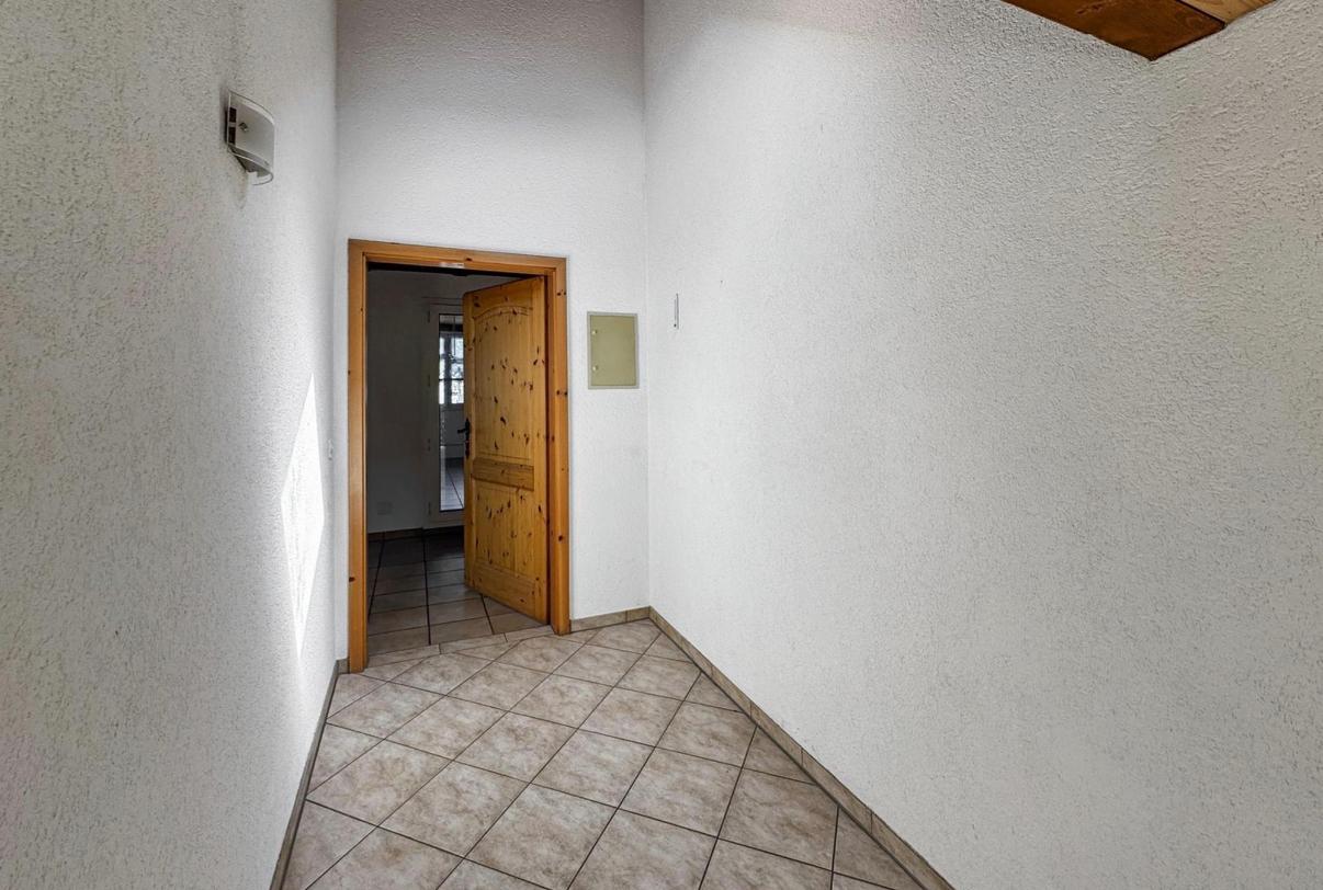 652m² edificio residenziale / commerciale