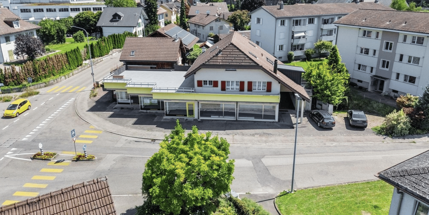 652m² edificio residenziale / commerciale