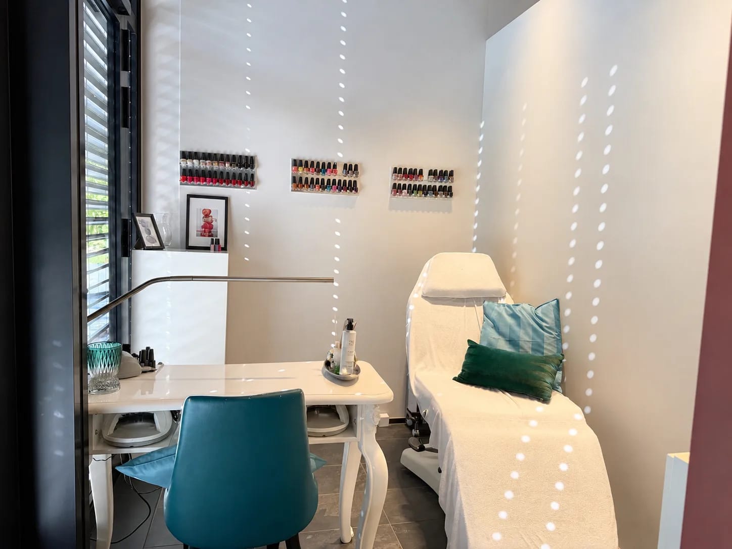 95m² commercial